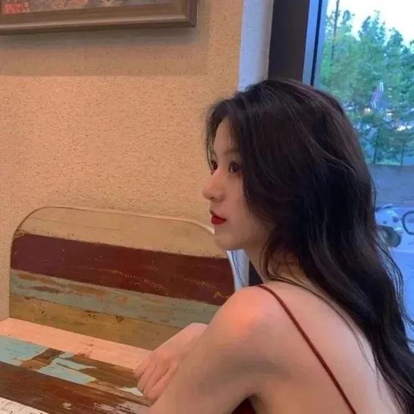 温柔安静的女人们